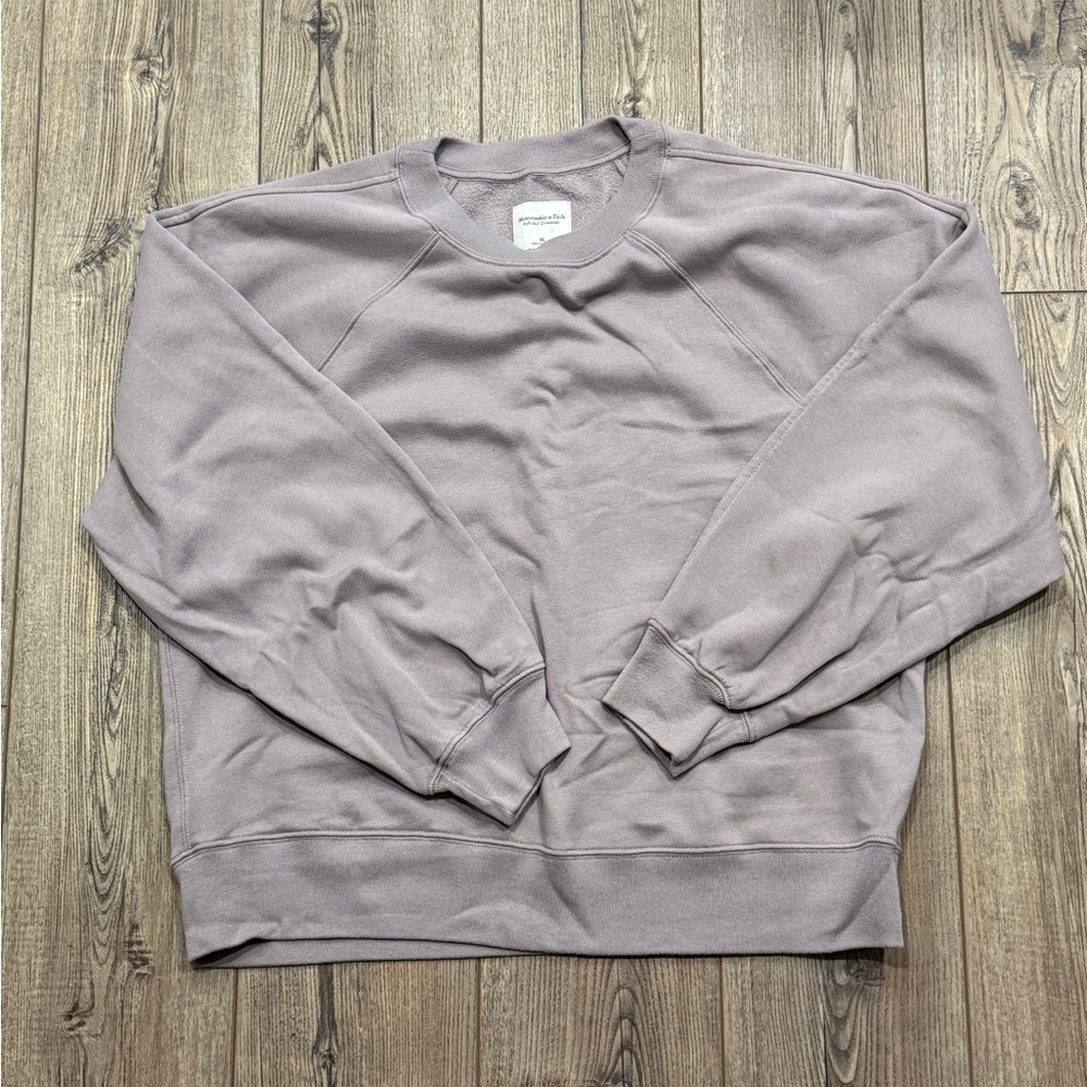 Abercrombie & Fitch Soft Essentials sweatshirt